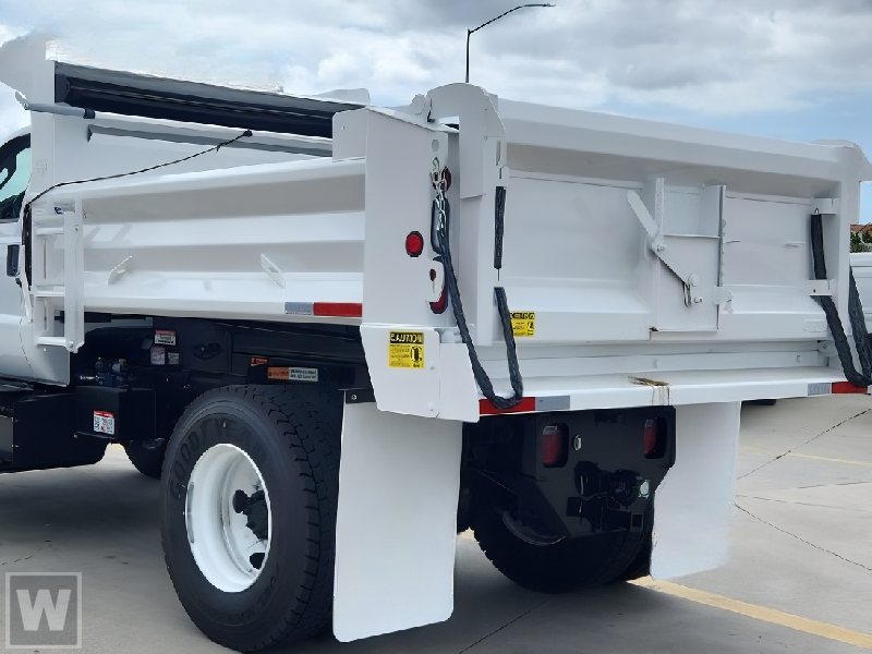New 2026 Ford F-750 - photo 2