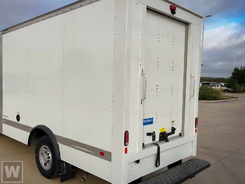 New 2025 Chevrolet Express 3500 - photo 2