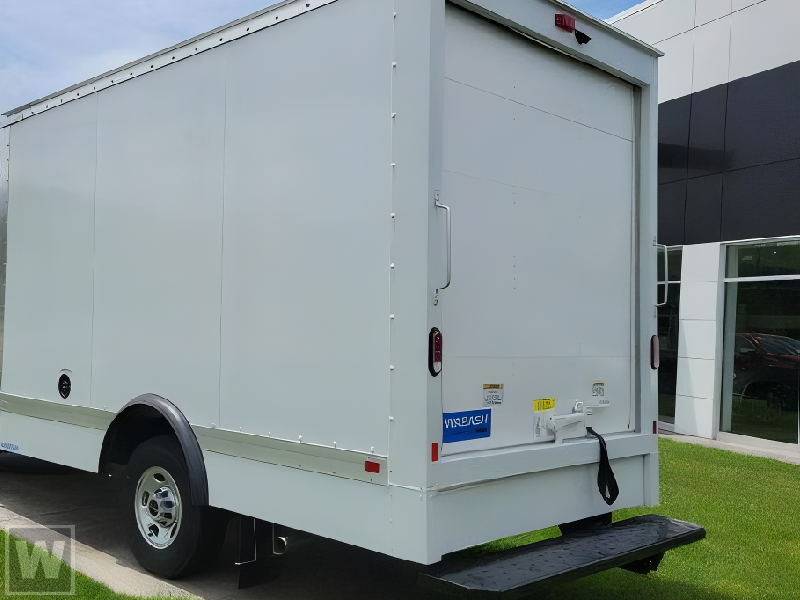New 2025 GMC Savana 3500 - photo 2