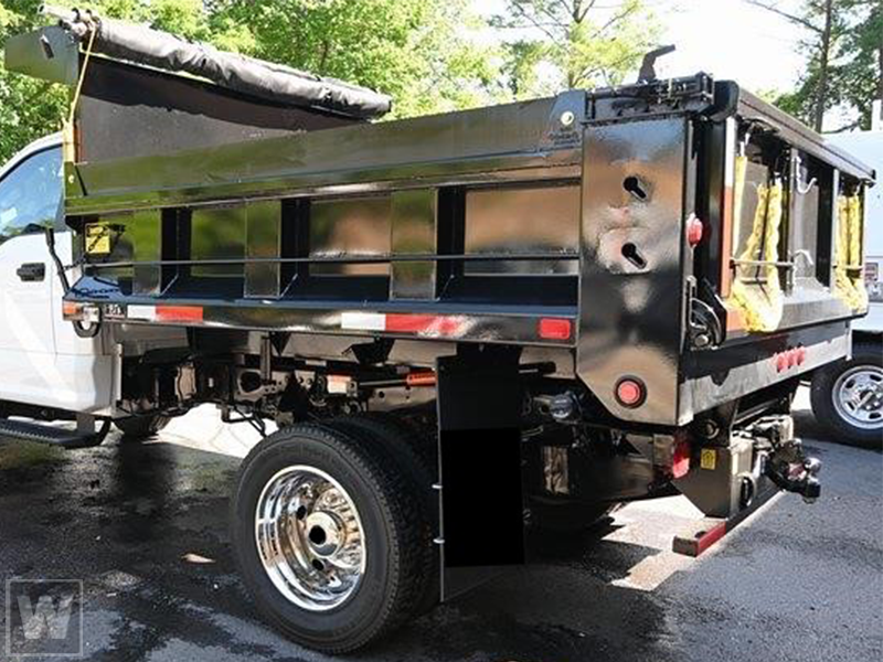 New 2024 Ram 5500 - photo 2