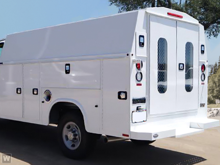 New 2026 Chevrolet Express 3500 - photo 2