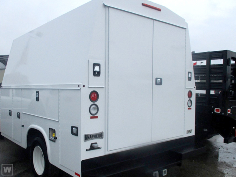 New 2026 Ford E-350 - photo 2