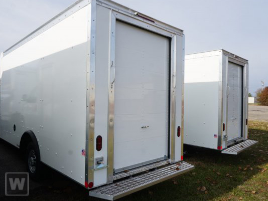 New 2024 Ford E-450 - photo 2
