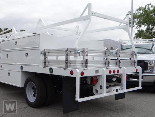 New 2026 Ford F-550 - photo 2