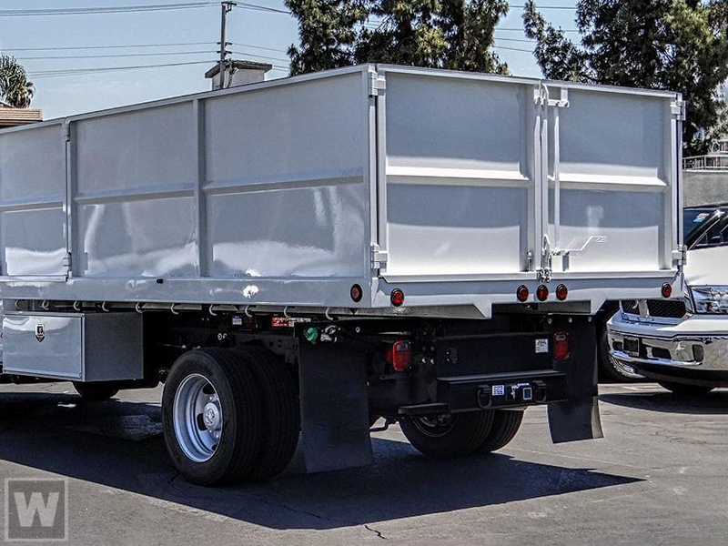 New 2026 Ford F-550 - photo 2