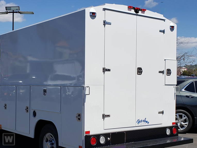 New 2025 Chevrolet Express 3500 - photo 2