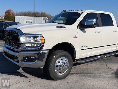 2024 Ram 3500 Crew Cab 4WD, Pickup for sale #TDR240462 - photo 1