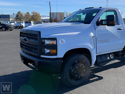 2022 Chevrolet Silverado 5500 Regular Cab DRW 4x2, Wabash Dry Freight Body Box Truck for sale #221904 - photo 1