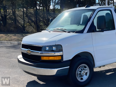 New 2025 Chevrolet Express 3500 Work Truck Regular Cab RWD 12' Wabash Box Van for sale #25CF0408 - photo 1