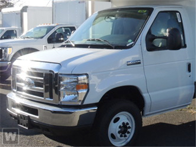 New 2019 Ford E-450 - photo 1